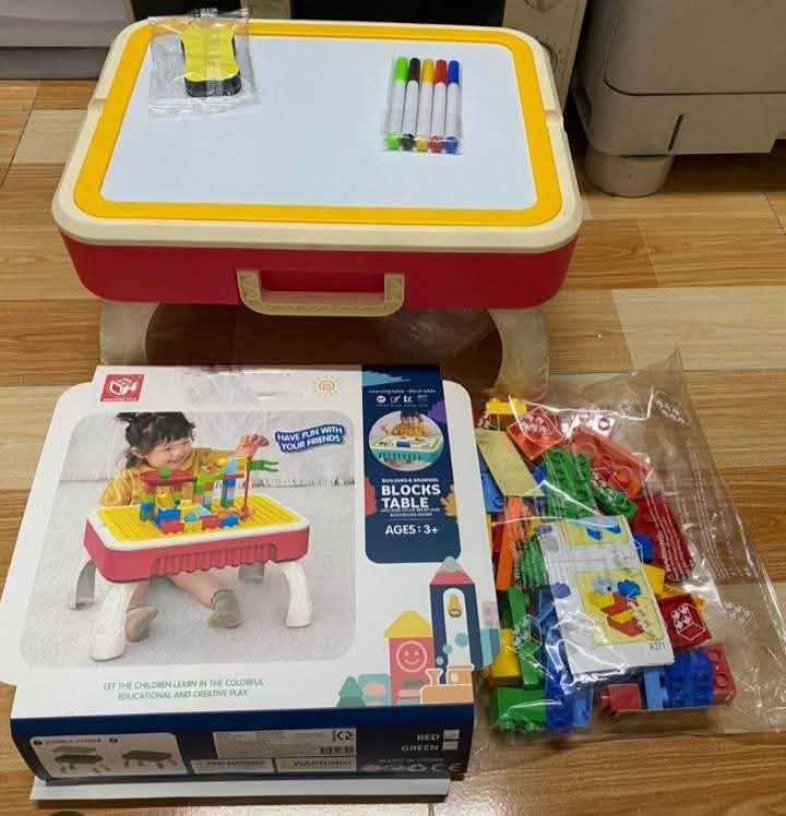 2-in-1 Blocks and Drawing Table
